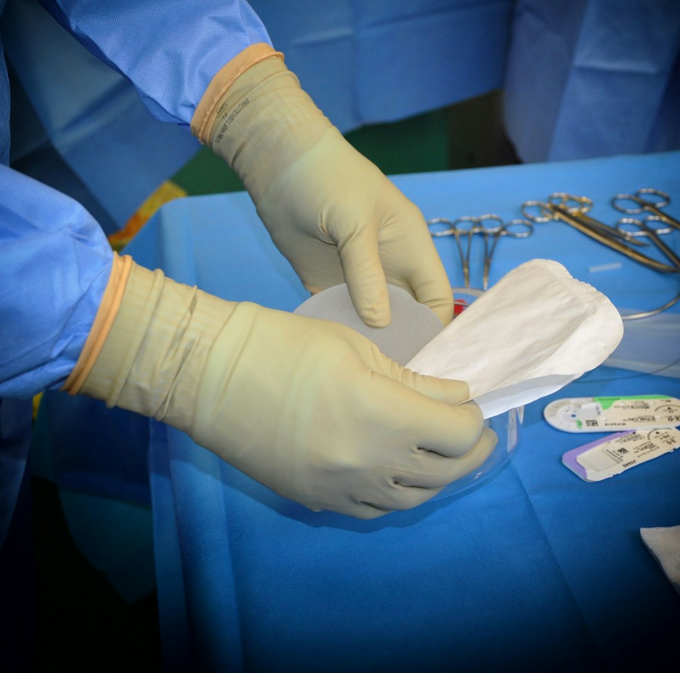 Precision L&K spine instruments neatly arranged on a sterile tray ready for surgery.